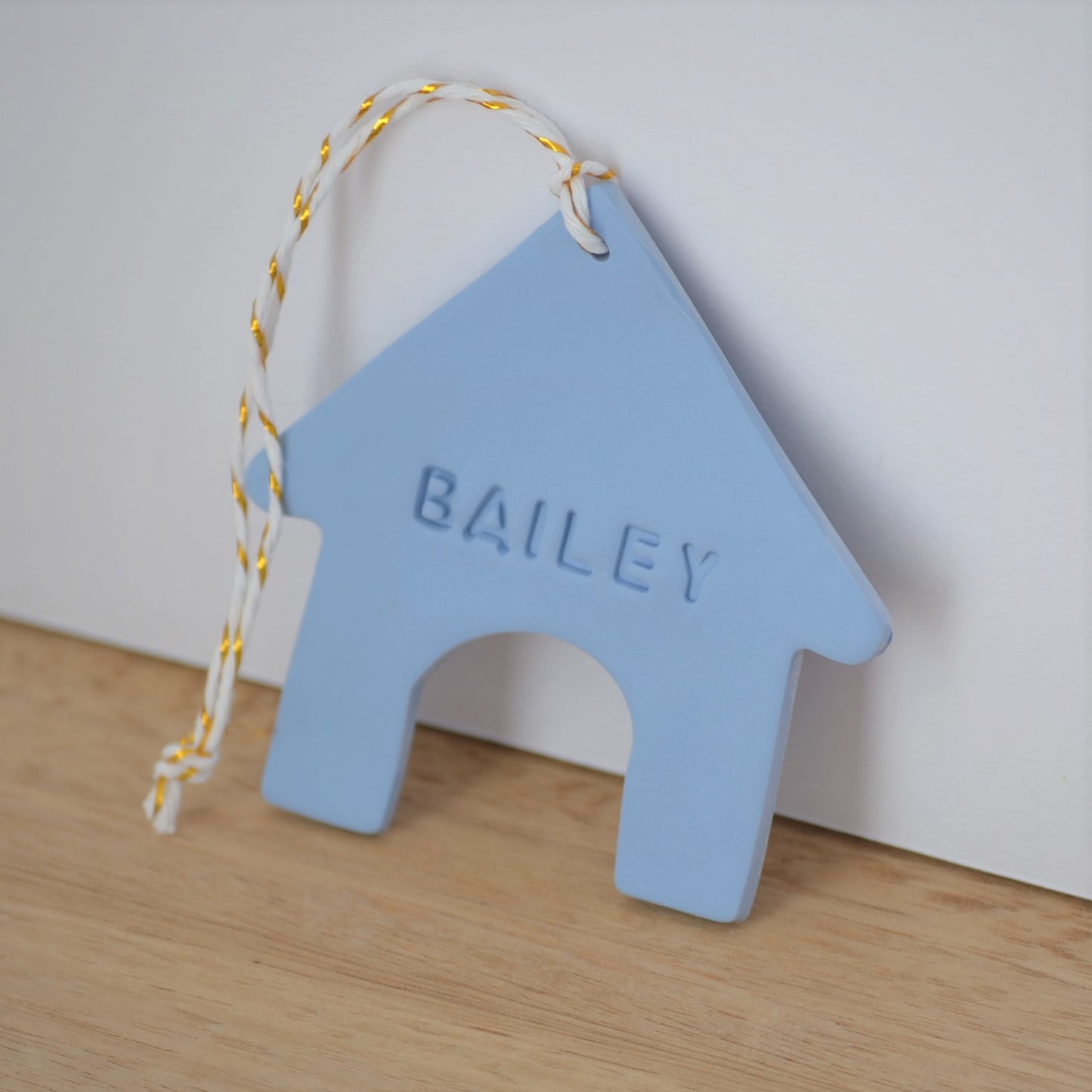 Personalised pet name christmas ornament