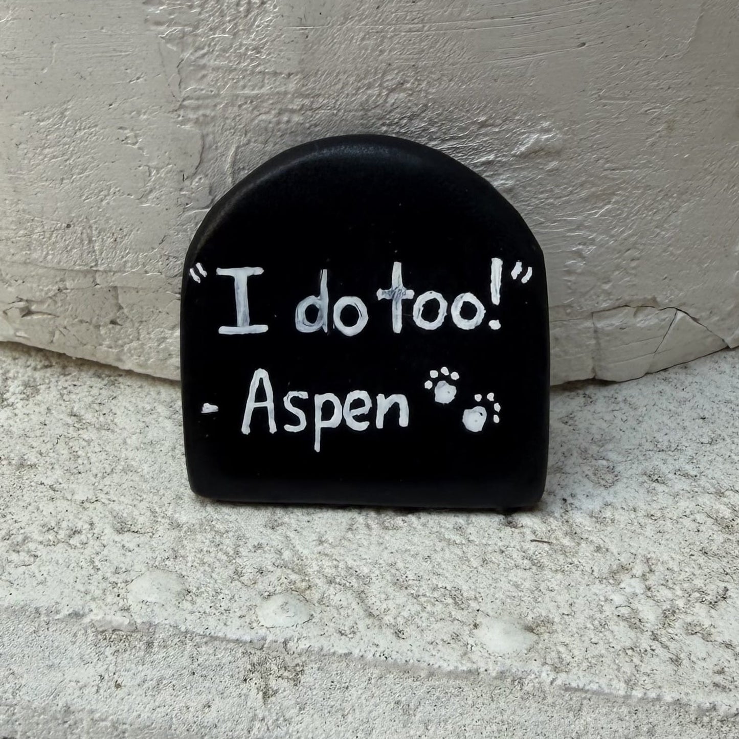 Accessories for custom pet cake toppers