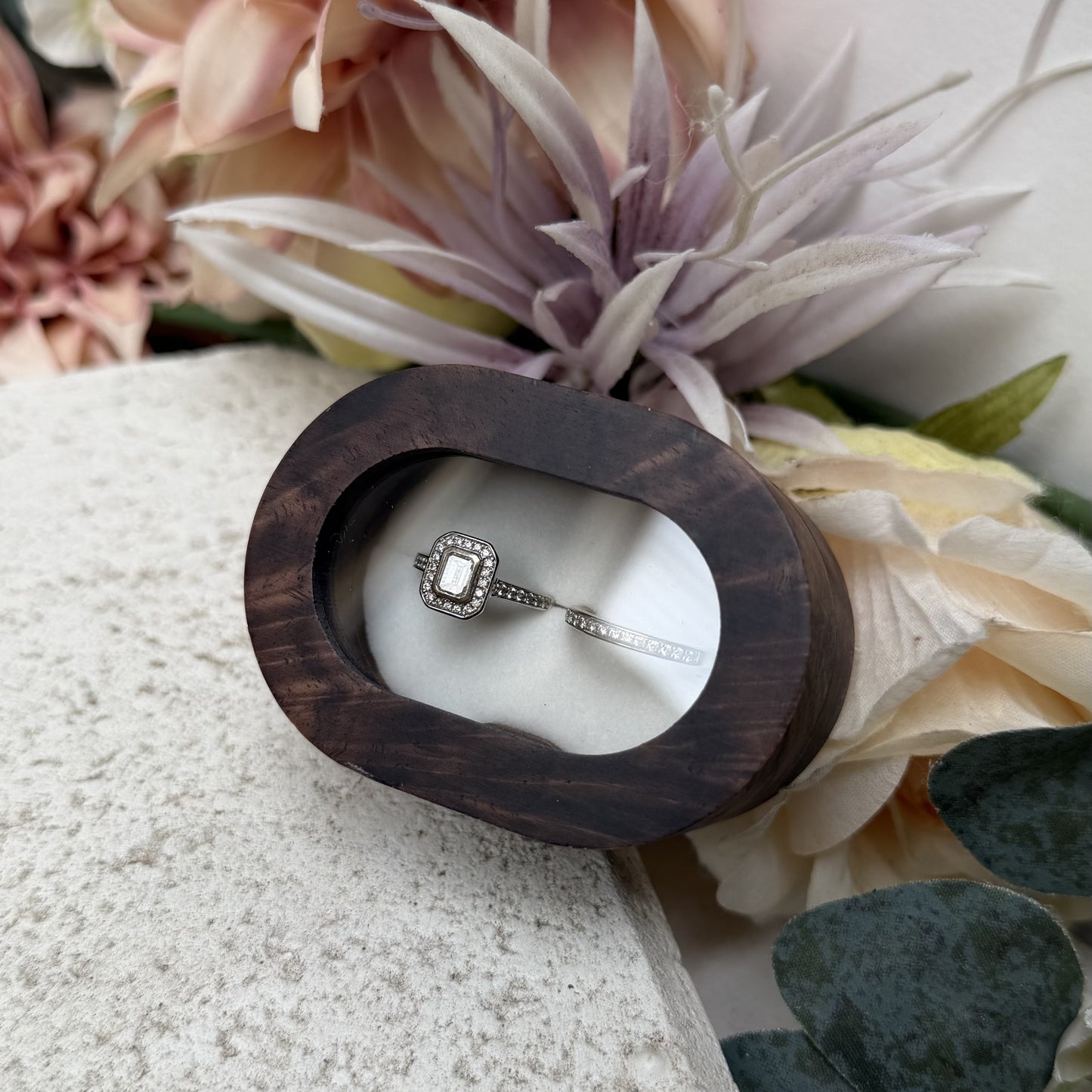 Cufflinks or double ring timber gift box