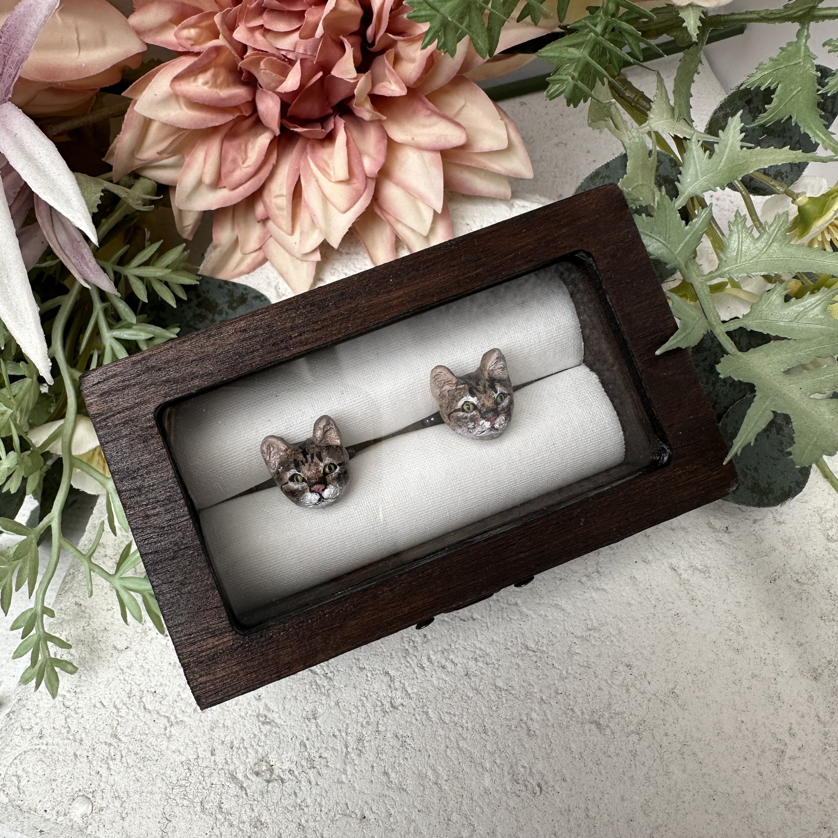Custom pet cufflinks – Pawfect Love